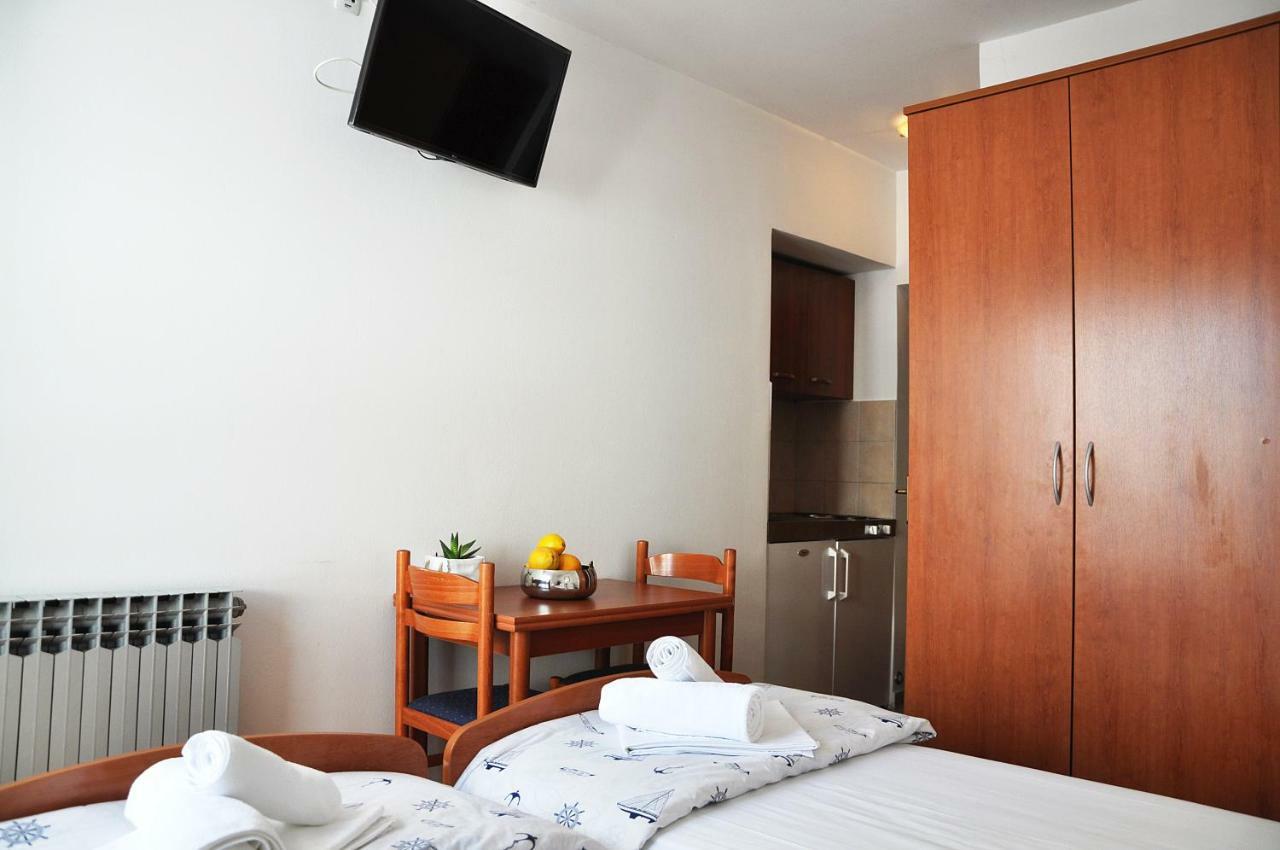 Sunrise Studio Apartments 3 Lokva Rogoznica Exterior photo